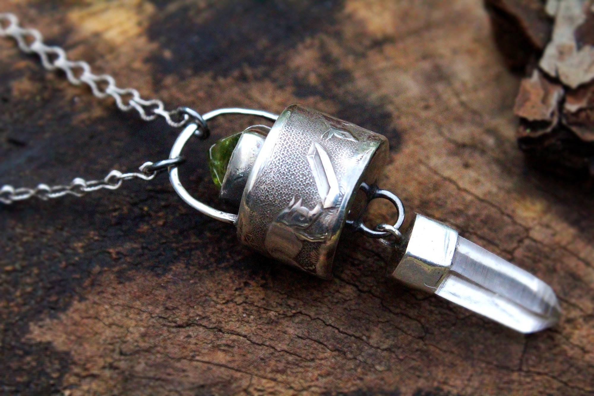 ꩜ SANCTUARY ꩜ Handmade Sterling Silver Necklace with Peridot & Clear Quartz