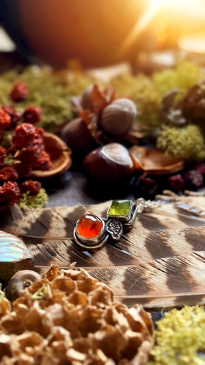 WILDWOODS Handmade Sterling Silver Necklace with Peridot & Carnelian
