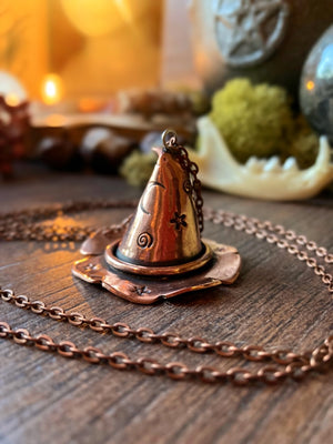 🧙🏼HOCUS POCUS🧙🏾Handmade Copper Witches Hat Necklace (Ready to ship)