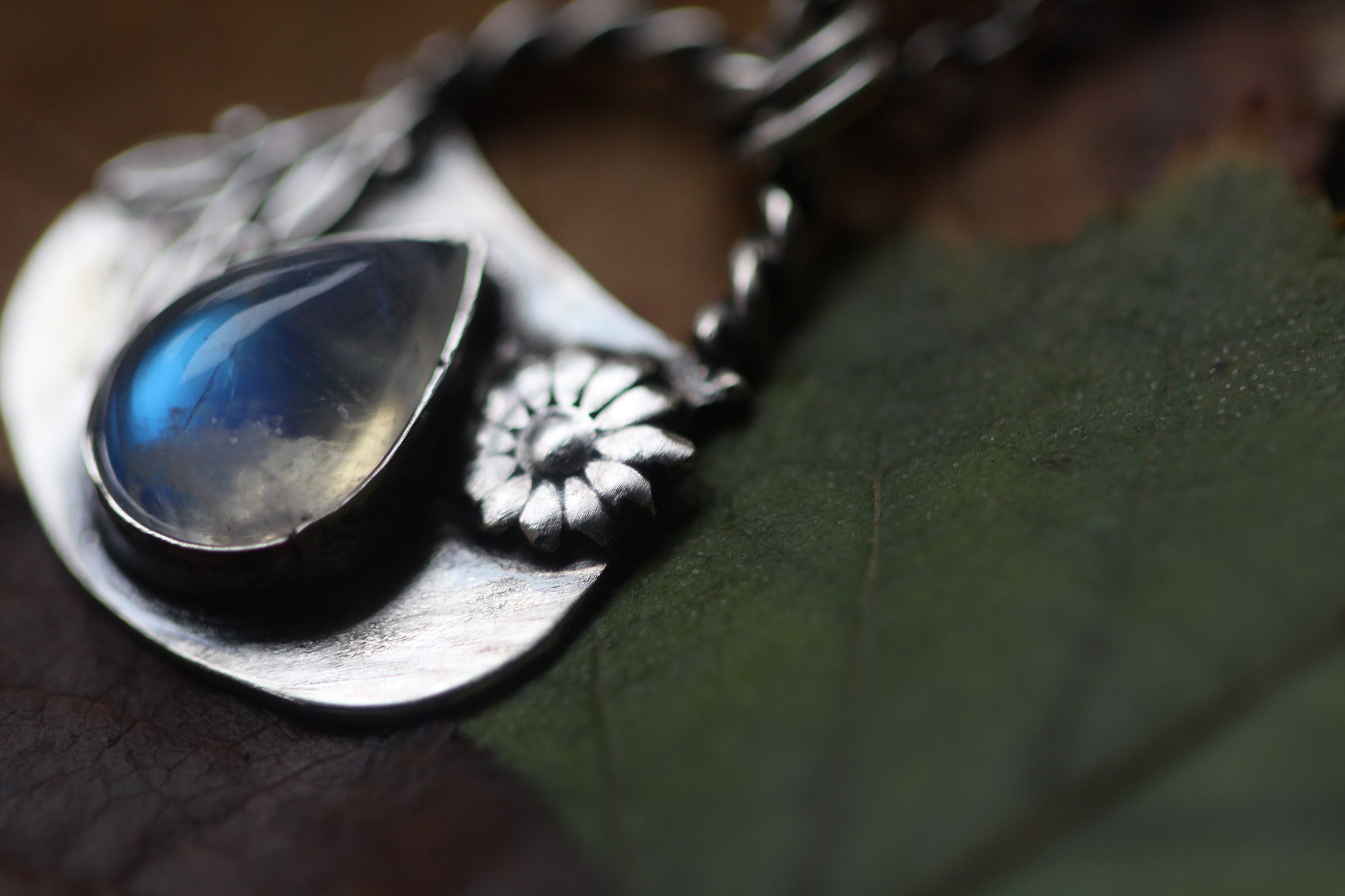 HEDGEWITCH Sterling Silver Cauldron Necklace with Rainbow Moonstone