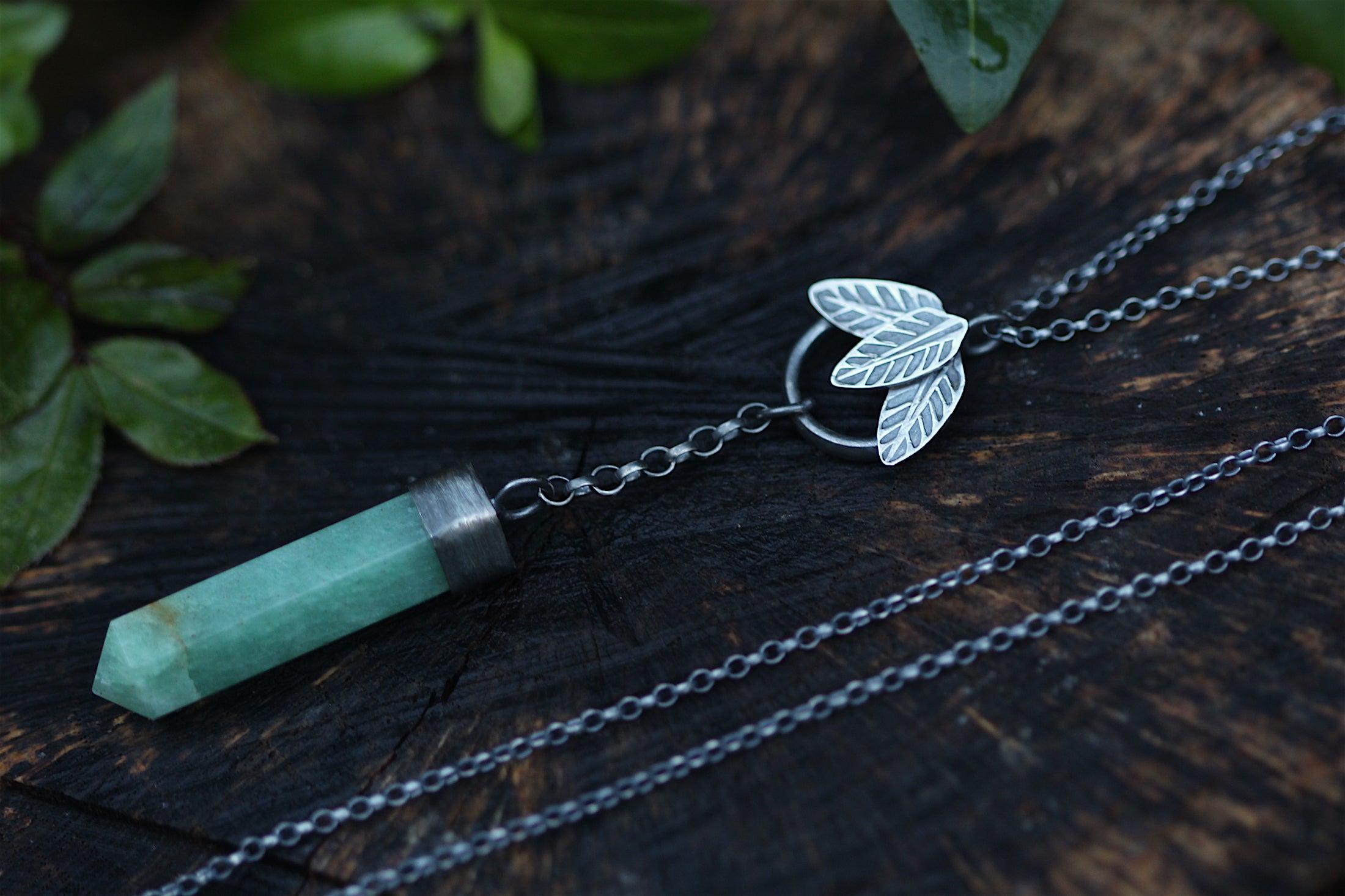 FOREST FLOOR Pendulum Necklace with Green Aventurine