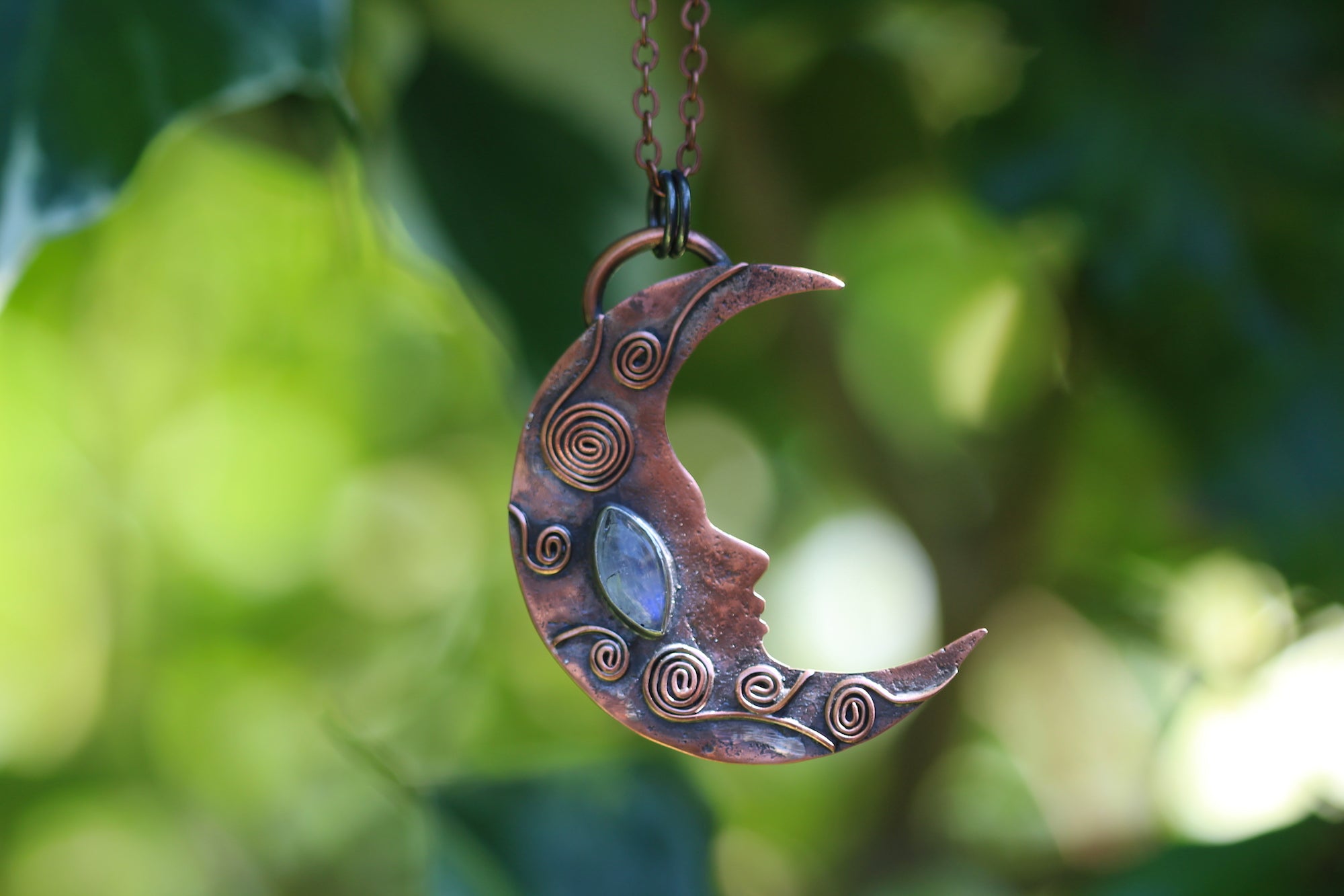 DREAMLAND Handmade Copper Necklace with Rainbow Moonstone