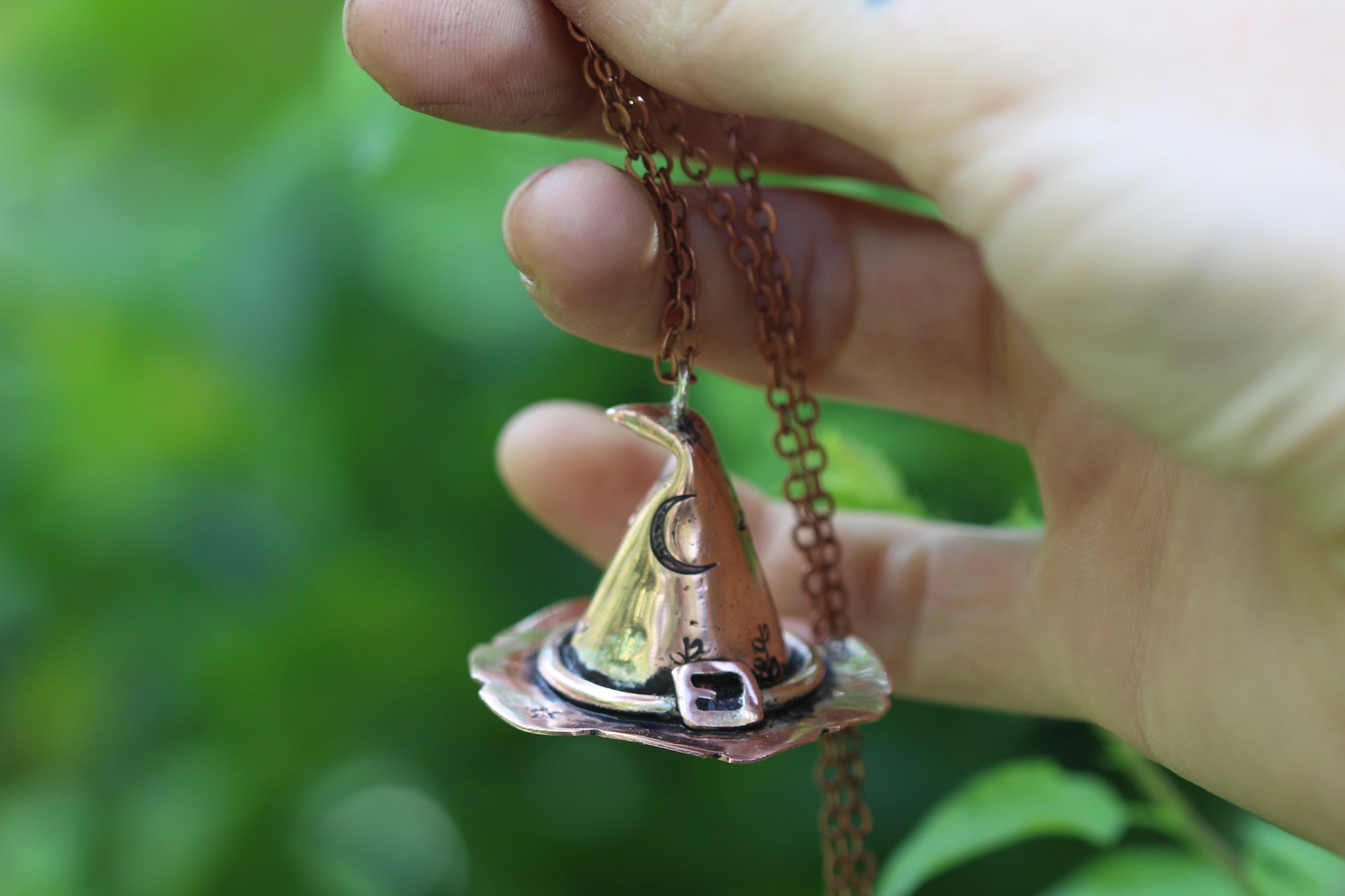 HOCUS POCUS Handmade Copper 3D Witches Hat Necklace