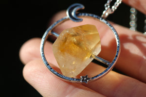 CHWARAE Sterling Silver Soothing Necklace with Citrine