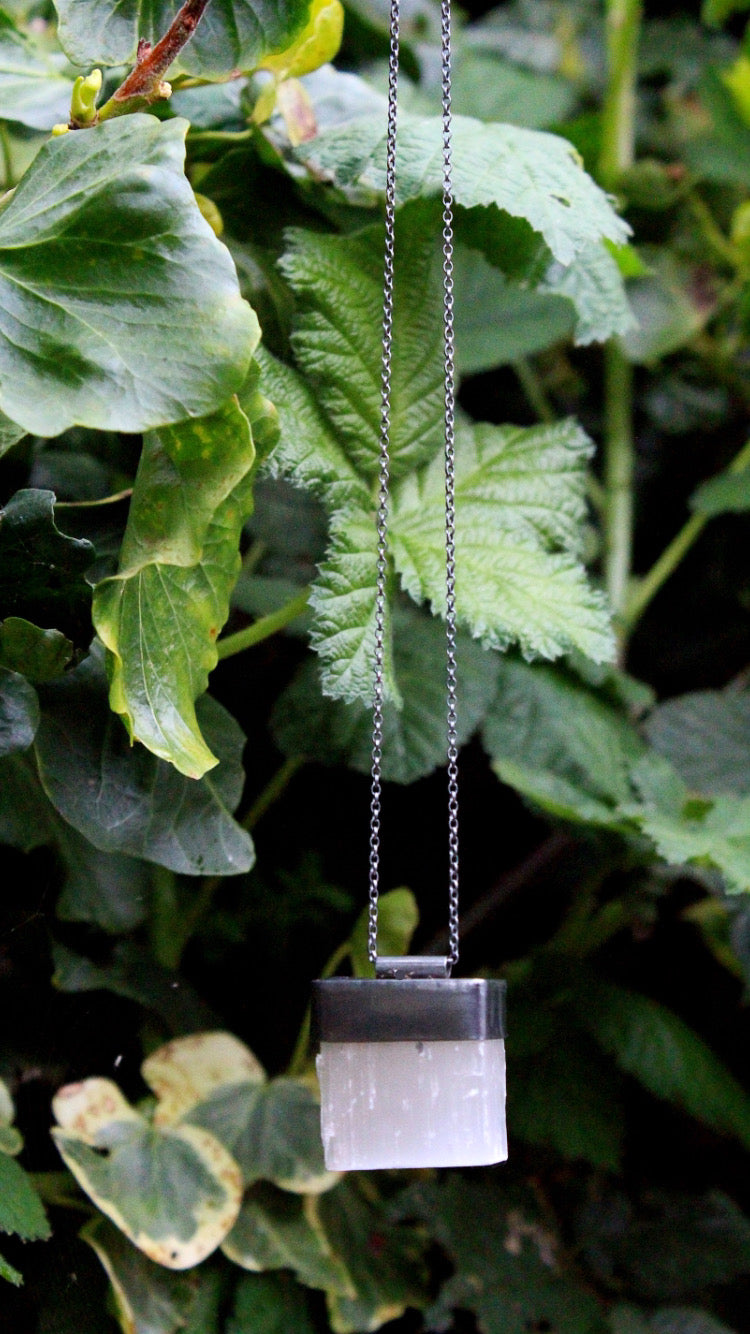 DARK TREASURE Handmade Sterling Silver Necklace with Selenite