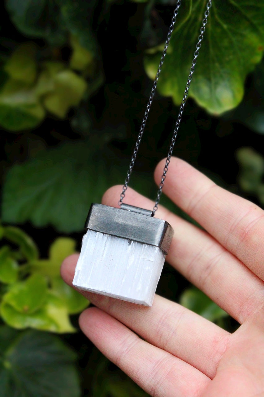 DARK TREASURE Handmade Sterling Silver Necklace with Selenite